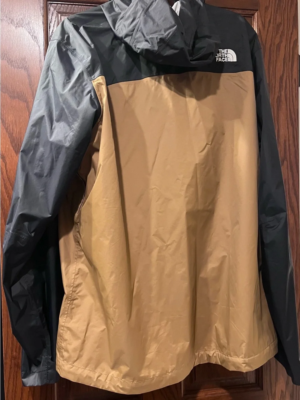The North Face men’s rain coat size XL
